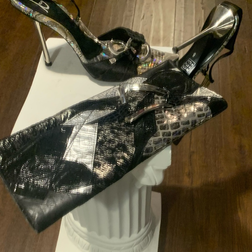 Ladies satin sandal with matching purse.